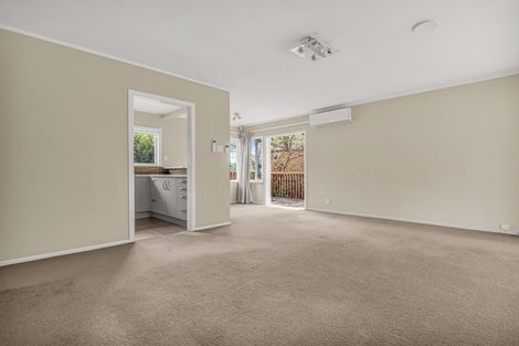Photo of property in 10 Mackwood Place, Birkdale, Auckland, 0626