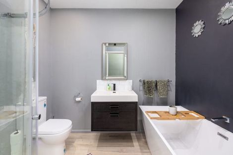 Photo of property in 126 Wairakei Road, Bryndwr, Christchurch, 8053