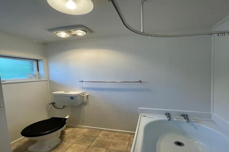 Photo of property in 42 Mcannalley Street, Manurewa East, Auckland, 2102