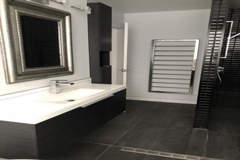 Photo of property in 18 Karamu Street, Ngaio, Wellington, 6035