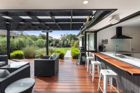 Photo of property in 17 Chipping Lane, Redwood, Christchurch, 8051