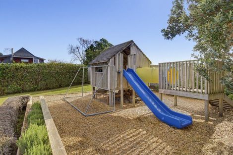 Photo of property in 8 Rae Lane, Paraparaumu Beach, Paraparaumu, 5032