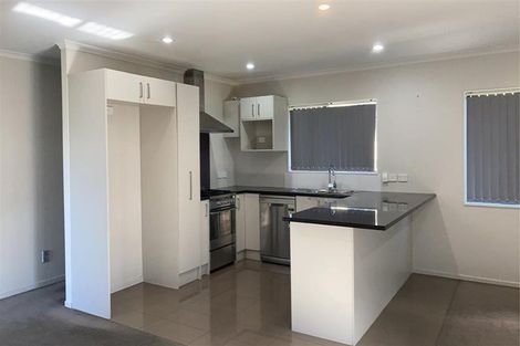 Photo of property in 10d Gifford Road, Papatoetoe, Auckland, 2025