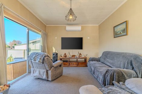 Photo of property in 50 Tararua Street, Pahiatua, 4910