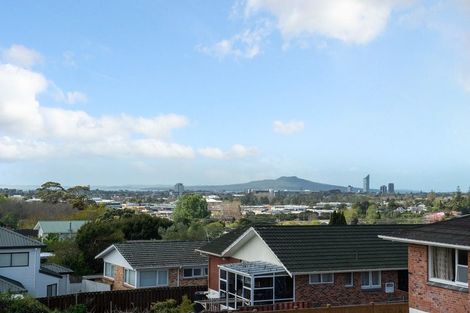 Photo of property in 57b Chequers Avenue, Glenfield, Auckland, 0629