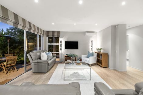 Photo of property in 2a Rushden Terrace, Red Beach, 0932