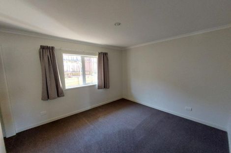 Photo of property in 1/33 Clemow Road, Fitzroy, New Plymouth, 4312