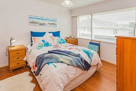 Photo of property in 2/2 Mcdonald Crescent, Mount Wellington, Auckland, 1060