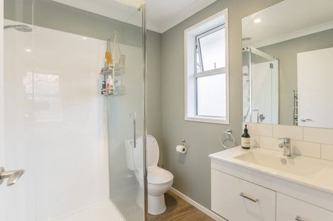 Photo of property in 27 Parata Street, Waikanae, 5036