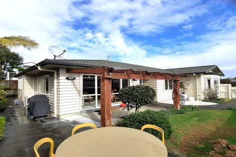 Photo of property in 22 Torkar Road, Clarks Beach, 2122