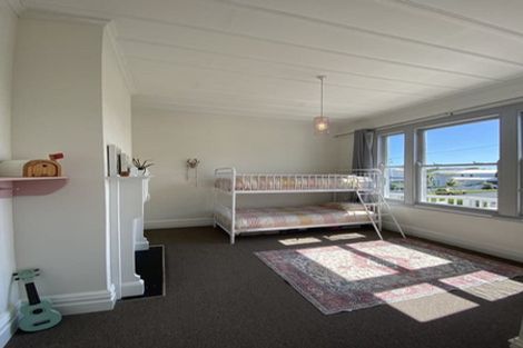 Photo of property in 54 Belt Road, New Plymouth, 4310