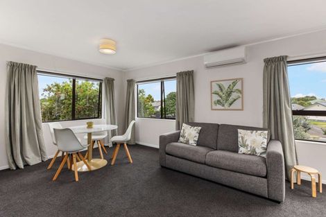 Photo of property in 49 Riverside Drive, Waiuku, 2123