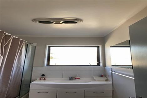 Photo of property in 2/935 Cameron Road, Gate Pa, Tauranga, 3112