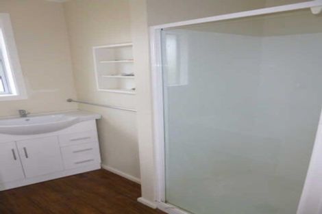 Photo of property in 2/271 Avonhead Road, Avonhead, Christchurch, 8042