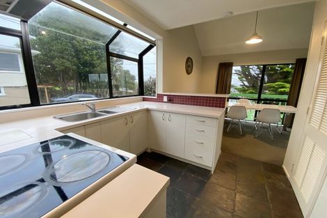 Photo of property in 2/717 East Coast Road, Browns Bay, Auckland, 0630