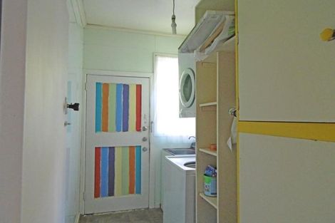 Photo of property in 35 Scott Avenue, Mangere Bridge, Auckland, 2022