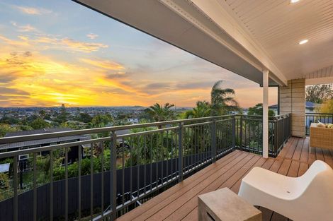Photo of property in 50 Bleakhouse Road, Howick, Auckland, 2014