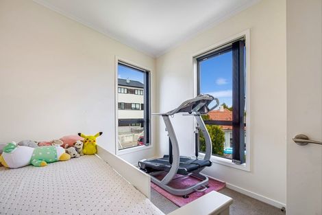 Photo of property in 4 Frances Bryers Road, Hobsonville, Auckland, 0616