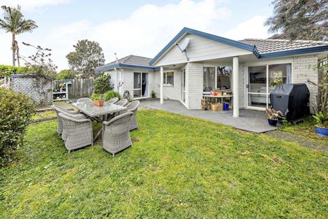 Photo of property in 2 Robina Court, Burswood, Auckland, 2013