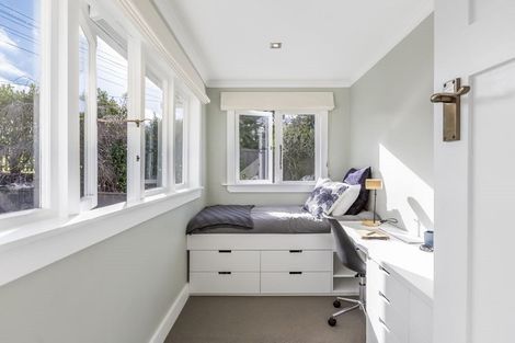 Photo of property in 13 Blacks Road, Greenhithe, Auckland, 0632