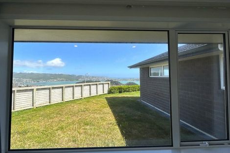Photo of property in 2 Tutoko Place, Aotea, Porirua, 5024