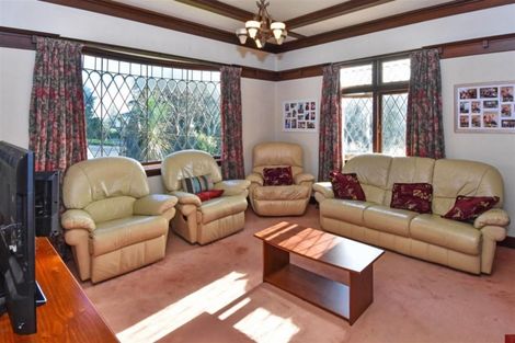 Photo of property in 6 Peverill Crescent, Papatoetoe, Auckland, 2025