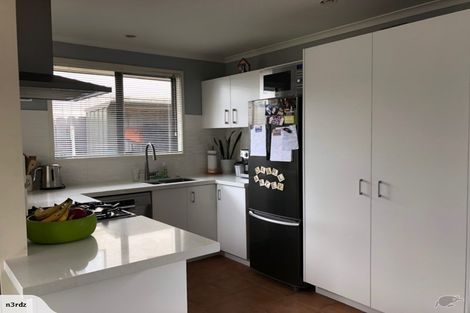 Photo of property in 22 Zefiro Drive, Massey, Auckland, 0614
