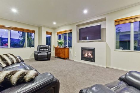 Photo of property in 162 Kittiwake Drive, Schnapper Rock, Auckland, 0632