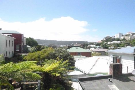 Photo of property in 124 Aro Street, Aro Valley, Wellington, 6021