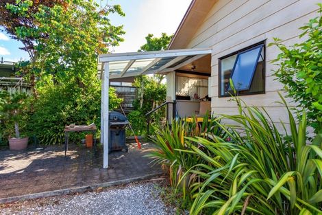 Photo of property in 118 Everitt Crescent, Whangamata, 3620