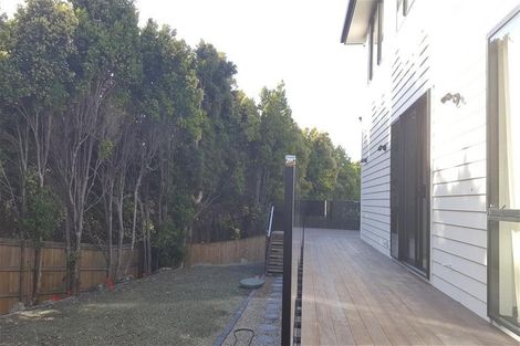 Photo of property in 8 Newport Place, Forrest Hill, Auckland, 0620