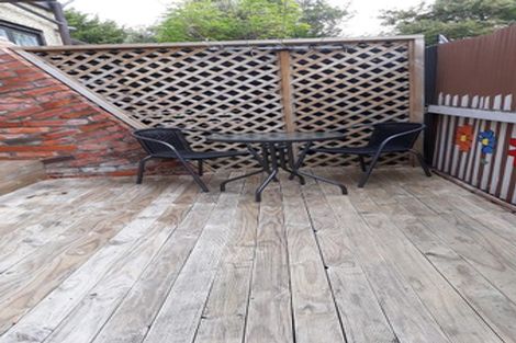 Photo of property in 2/141 Fitzherbert Avenue, West End, Palmerston North, 4410