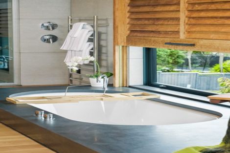 Photo of property in 51 Pacific Parade, Army Bay, Whangaparaoa, 0930