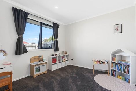 Photo of property in 7 Angus Place, Carterton, 5713