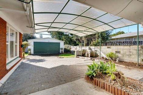 Photo of property in 10 Kowhai Street, Hamilton Lake, Hamilton, 3204