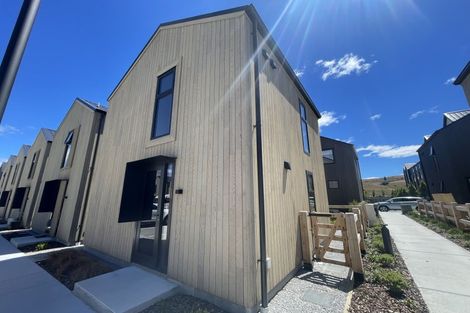 Photo of property in 135 Delaney Loop, Frankton, Queenstown, 9300