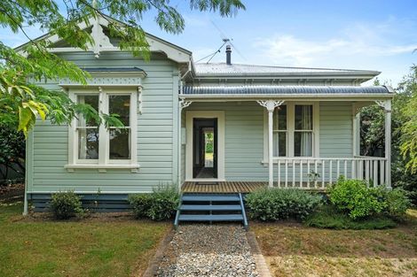 Photo of property in 35 Strasbourge Street, Martinborough, 5711