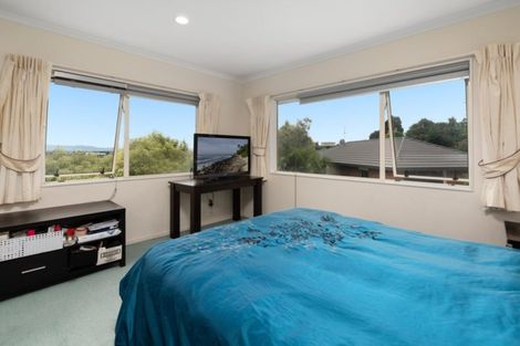 Photo of property in 16 Highmore Place, Brookfield, Tauranga, 3110
