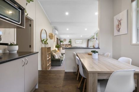 Photo of property in 7 Vonnell Place, Birkdale, Auckland, 0626