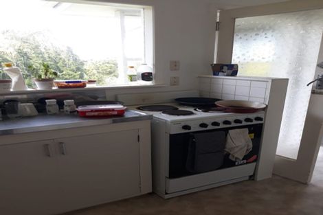 Photo of property in 20 Fowler Street, Northcote, Auckland, 0627