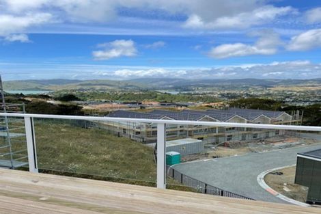 Photo of property in 16 Kopua Place, Whitby, Porirua, 5024