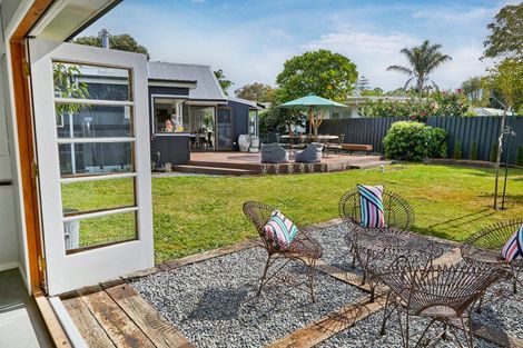 Photo of property in 14 Kuku Street, Te Awanga, 4102