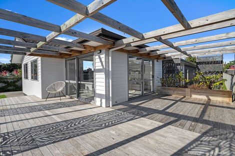 Photo of property in 15 Buckingham Place, Springvale, Whanganui, 4501