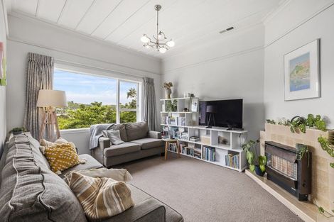 Photo of property in 44 Tarawera Road, Johnsonville, Wellington, 6037