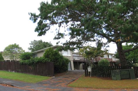 Photo of property in 20 Longreach Drive, Sunnyvale, Auckland, 0612