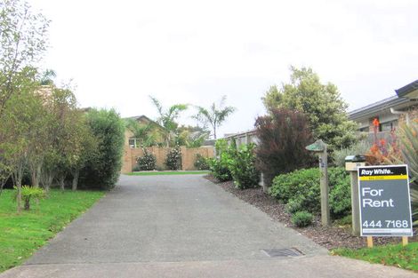 Photo of property in 32 Te Wharau Drive, Greenhithe, Auckland, 0632