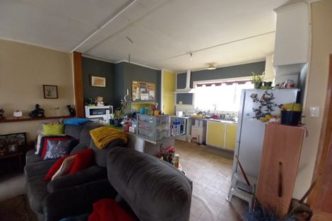 Photo of property in 9 Bridge Street, Tuatapere, 9620