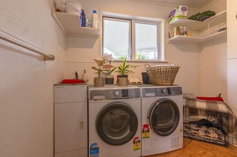 Photo of property in 42 Iona Road, Havelock North, 4130