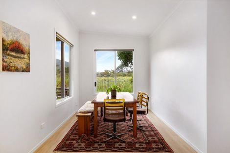 Photo of property in 6 Rhona Place, Mahia, 4198