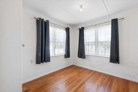 Photo of property in 62 Waipani Road, Te Atatu Peninsula, Auckland, 0610